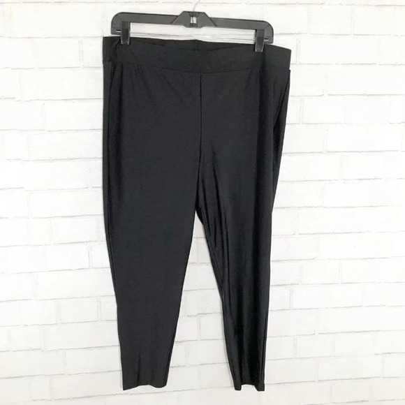 Torrid Black Cropped Leggings, Size 2X - Picture 1 of 6